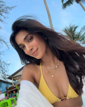 Vaishnavi Andhale Instagram - Island dump ☀️🏝️ 🌊👙🍺