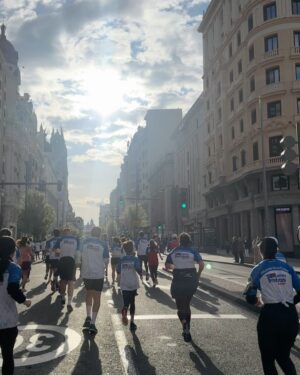 Vanesa Romero Instagram - Domingo de carrera 🏃‍♀️ por Madrid  con @monicasainz_fisio ☺️…¡Qué maravilla, que gozada! ¿Cuando la siguiente 😄?
Gracias @carmenbone @b.onecomunicacion