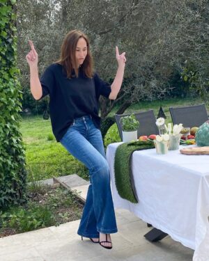 Vanessa Demouy Instagram - entourée d amour , de couleurs , de joie … voilà une merveilleuse façon de fêter mon anniversaire ! #familytime #birthday #happiness #love #printemps