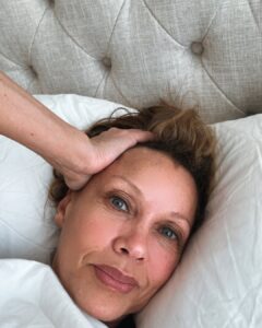 Actress Vanessa Williams HD Photos and Wallpapers April 2025