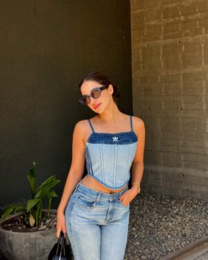Vivianne Dietz Instagram - 🦋🩵