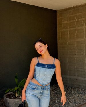 Vivianne Dietz Instagram - 🦋🩵