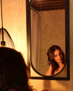 Actress Vivianne Dietz HD Photos and Wallpapers November 2024
