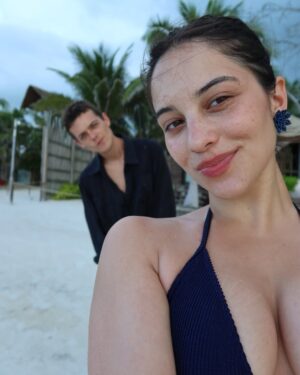 Vivianne Dietz Instagram - ⛱️🍒💘