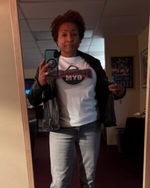 Wanda Sykes Instagram - Thank you for the love St Louis! And shout out to Bernard’s Gym - we filmed our final episode last week and I’m already missing my #TheUpshaws family. Heading back out west, San Diego you’re up next! Get #PleaseAndThankYou tickets at wandasykes.com