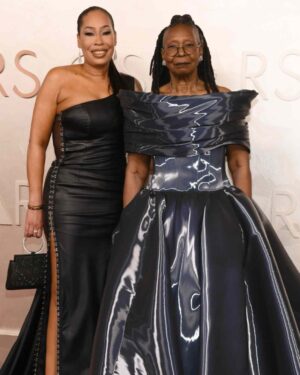 Whoopi Goldberg Instagram - Thank you @csiriano for this beautiful dress and to you @antoniomartinocouture for Alex’s dress

#oscars #oscars2025 #fashion