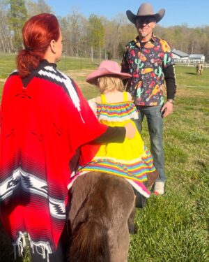 Wynonna Judd Instagram - Had a 🪅 THREE-ESTA 🪅 for our girl’s 3rd birthday! We love a good theme around here. 🌵🌮🎉