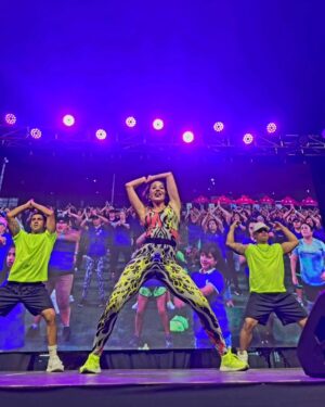 Yamna Lobos Instagram - Gracias totales!!!❤️🔥💪💃🙏
Lindo día mi gente💋

#zumba #baile #mujeractiva #vidasaludable #ejercicio #deporte