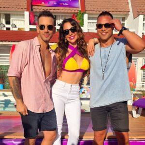 Yamna Lobos Instagram - Algunas fotitos de ayer en @elfenomeno.cl , lo pase increíble... muchos recuerdos y emociones!!! 
Cariños miles a mi gente y gracias  por sus lindos  mensajes y apoyo siempre!!!! ❤️❤️❤️

Más momentos como este💪🫶 junto a
@rodrigodiazrioseco 
@chrisocaranza 
@franciscochavez1 
Y más compañeros de @rojo.famacontrafama 🤗😍

Gracias por la invitación!!!!❤️