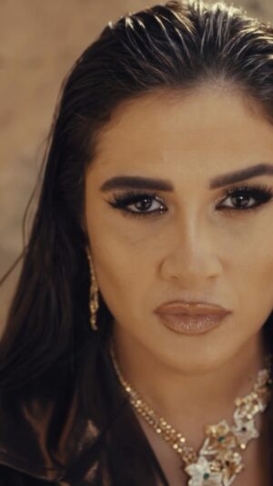 Yasmin Abdulaziz Instagram - @lazurde 🤎💎