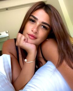 Actress Yasmin Abdulaziz HD Photos and Wallpapers September 2024