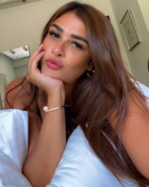 Yasmin Abdulaziz Instagram - 😊😊