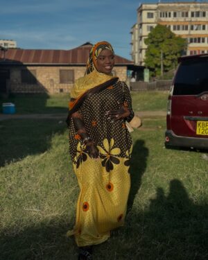 Yasmin Said Instagram - Traditional rights done! Twende Tukaoe sasa😁😁

#marriage #wedding #traditionalweddings #jp2025 #ndunduparty #heenaparty