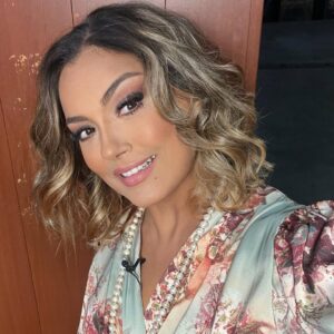 Yasmine Ammari Instagram - Dima Rabhine en direct du dimanche à jeudi  soirs à partir de 00:15 sur @echorouktv.officiel  merci à la maquilleuse  @faiza_makeup ❤️