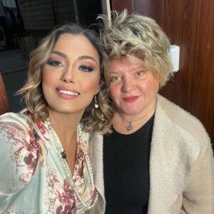 Yasmine Ammari Instagram - Dima Rabhine en direct du dimanche à jeudi  soirs à partir de 00:15 sur @echorouktv.officiel  merci à la maquilleuse  @faiza_makeup ❤️