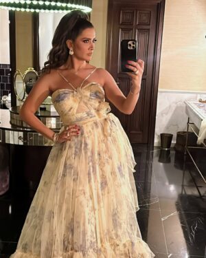 Zain Awad Instagram - ⭐️⭐️ blessed 

@weddingshopjo 
@makeupbysara.khader