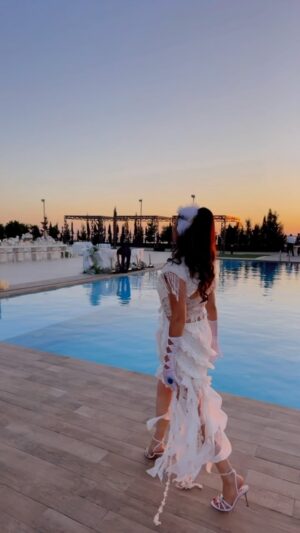 Zain Awad Instagram - Freedom is a state of mind🕊️🕊️🕊️
Makeup @officialramziwade  @paceeluce_jordan 
Dress @rivaboutique08 
Shoes @redmelonshoesandbags
