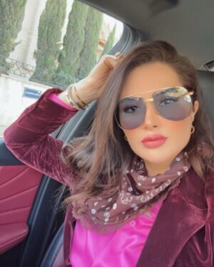 Zain Awad Instagram - الحياة كل يوم درس و الدرس ثمنه من وقتك وعافيتك ⚜️
