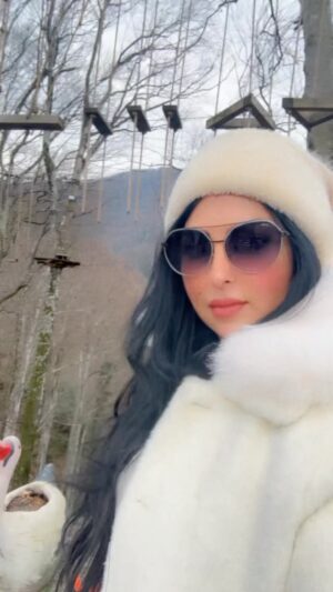 Zainab Al Askari Instagram - من الرحلات الجميلة في تركيا رحلتي لصبنجا 🌺🌺#تركيا #رحله #صبنجا #اكسبلور_فولو #اجواء #سفر