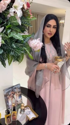 Zainab Al Askari Instagram - حبايبي عساكم من العايدين الفايزين 🌸#عيد #مبارك #عيدالفطر #اكسبلور