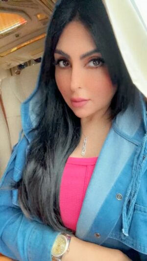 Zainab Al Askari Instagram - من مثلي يبحث عن  الهدوء والصمت  ومايهمه الرد على الاساءه 👍#الهدوء #الصمت #السفر#اجازه #راحه_نفسيه #الثقه #الحب