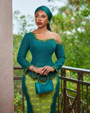 Zynnell Zuh Instagram - Designed to turn heards! The details, the fit, the glow,everything came together so perfectly. @beccafrica wore it like it was made for her (because it WAS 😉). A whole serve! @zyellegant 😍🔥 #Zyellegant