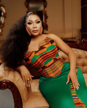 Zynnell Zuh Instagram - Still inspired by the strength, grace, and purpose of women everywhere. 💫

We dream, we build, we lead and in every space we enter, we leave a mark that’s bold and undeniable.

Ghana’s Independence and International Women’s Day reminded me of the beauty, resilience, and power woven into our stories.

May we continue to stand tall, break barriers, and shape the world.

Here’s to the women. Here’s to the freedom. Here’s to us. 🇬🇭❤️ #GHANAMONTH

#InternationalWomensDay #IWD2025 #WomenWhoInspire #WomenEmpowerment #SheLeads #CelebrateWomen #WomensDay #GirlPower

Kente Dress @zyellegant