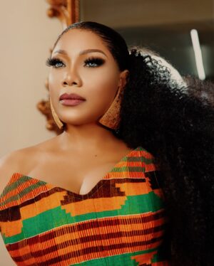 Zynnell Zuh Instagram - Still inspired by the strength, grace, and purpose of women everywhere. 💫

We dream, we build, we lead and in every space we enter, we leave a mark that’s bold and undeniable.

Ghana’s Independence and International Women’s Day reminded me of the beauty, resilience, and power woven into our stories.

May we continue to stand tall, break barriers, and shape the world.

Here’s to the women. Here’s to the freedom. Here’s to us. 🇬🇭❤️ #GHANAMONTH

#InternationalWomensDay #IWD2025 #WomenWhoInspire #WomenEmpowerment #SheLeads #CelebrateWomen #WomensDay #GirlPower

Kente Dress @zyellegant