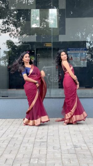 abinayaa ravichander Instagram - Happy Diwali to everyone 🪔 
Dm @nextdoor_closett for saree details
.
.
.
#reels #reelsvideo #reelsinstagram #reelitfeelit #reelkarofeelkaro #reelsindia #reelsofinstagram
#instagram #instagood #instadaily #trendingreels #trendingsongs #trend #dance #dancereels