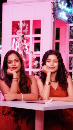 abinayaa ravichander Instagram - When you don’t have anyone to sing yedi for you, Grab your bestie ❤️ #Yedi! 🎵🔥❤️

Shot and edited by : @mr.khrysus  @s_radha_krishnan 

Thankyou @48_sq_ft for the space✨

@gvprakash 
@lyricist_vivek ✍️
 @jonitamusic
@dhanushkraja @wunderbarfilms @sreyas88 @anikhasurendran @priya.p.varrier @pavishvofficial @sidshankar_ @rsquared_7 @Mathewthomass__ @rabiyaakhatoon @menon_venkatesh @editor_prasanna #Leonbritto @kavyasriraam @kabilanchelliah

 #DivoMusic