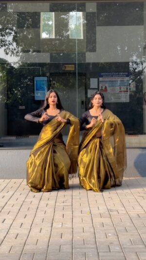 abinayaa ravichander Instagram - Saree from: @gehen_saree ✨
.
.
.
#reels #reelsvideo #reelsinstagram #reelitfeelit #reelkarofeelkaro #reelsindia #reelsofinstagram
#instagram #instagood #instadaily #trendingreels #trendingsongs #trend #dance #dancereels #chamakchallo