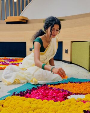 abinayaa ravichander Instagram - 🌼🤍