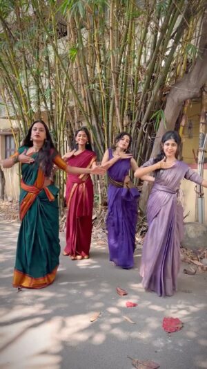 abinayaa ravichander Instagram - Mandatory dance in Saree❤️‍🔥
.
.
.
#dindukaludindukalu #reels #reelsvideo #reelsinstagram #reelitfeelit #reelkarofeelkaro #reelsindia #reelsofinstagram
#instagram #instagood #instadaily #trendingreels #trendingsongs #trend #dance #dancereels