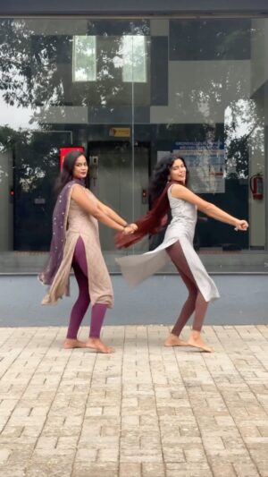 abinayaa ravichander Instagram - 🤎 @_snehaanair_ 
.
.
.
#reels #reelsvideo #reelsinstagram #reelitfeelit #reelkarofeelkaro #reelsindia #reelsofinstagram
#instagram #instagood #instadaily #trendingreels #trendingsongs #trend #dance #dancereels