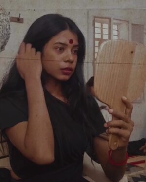 deedoll Instagram - I still remember the appreciation you gave me on this particular scene sir! Got an opportunity to work under your direction too during vaanangaan ❤️🎬 AL vijay sir and samudrakanni sir being Fan sharing a screenspace with you was an honour ❤️ 
 Thank you Bala sir for making all this happen🤌🏻
