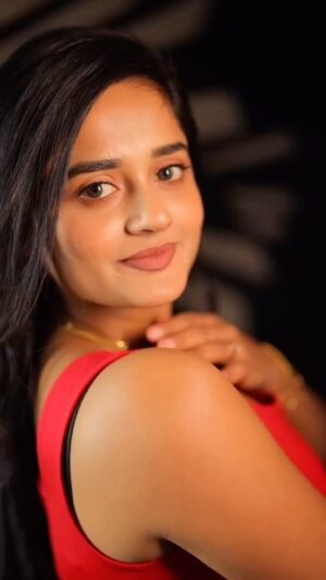 kavya amira Instagram - This song made me mad 💥🤪