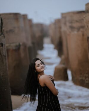kavya amira Instagram - NENJUKKULE

 ft : @kavya_amira_official 

📸 @vickykarnan_ 

 #instareels #instalike #reelsinsta #likesforlike #insta #trend #exploremore #photooftheday #viralpost #repost #memes #music #foryoupage #video #bollywood #motivation #reelvideo #beautiful #trendingnow #k #r #mumbai #likes #art #wedding #style #nature
