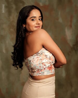 kavya amira Instagram - Ft. @kavya_amira_official
.
Studio: @njstudios_7159
.
Shot & processed by @satzsugi @satzsugiphotography
.
Shot on @fujifilmxindia @fujifilmxtamilnadu
.
.
#satzsugi #retouchbysatzsugi #satzsugiphotography #fashionmodel #fashionshoot #instafashion #fashionstylist #fujilovers #portraitszoom #portraitphotography #indianportraitshub #indoorshoot #beautyphotography #tamil_portraits #persfamous #indianportraits #fujifilmmy #beautyportraits #woman_o_graphy #portraitface #bestportraitsindia #portraitsofficial #BLRPORTRAITS #styling #fashionstyle #fashionista #mediawood_ #editorialshoot #fashionfreak #voguemagazine