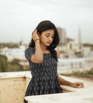 laavanya prol Instagram - 🤍
📸@vasy_vendra 🤍
👗@thread_and_needle_theapparels 
.
.
.
.
#photooftheday #pinterestaesthetic #dress #outfits #photoshooting #photographylovers #potraitphotography #potrait #goldenhour #dearcomrade #instagood #instapost #instafashion #photographer #goodvibes #trend #vibes