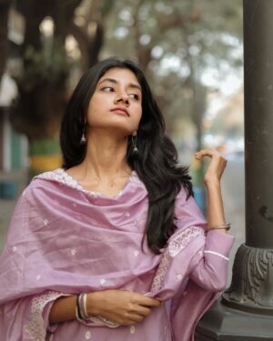 laavanya prol Instagram - Fav song 🦋
Outfit @aarni.clothing 🪻💜
📸@vasy_vendra 🤌🏻❤️
.
.
.
.
#photooftheday #candid #instagood #fashionstyle #pinterestaesthetic #photographylovers #portrait #potraitphotography #picoftheday #indianwear #fashionmodel #fashion #candidphotography #goodvibes #goldenhour #trend #tamilmusic #photoshoots #photoshoot #smile