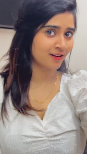 reshma reshu Instagram - ❤️👀 @reshma_reshu_22