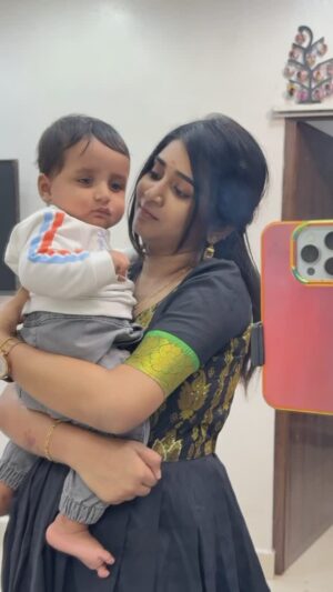 reshma reshu Instagram - Late trend, but felt cute❤️👀