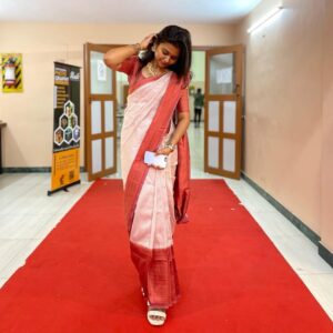 rithanya duraiswamy Instagram - This saree is very sPeCial to my HEART🤍❤️👀. 
.
📸 : @gone__mad_ 
Saree draping @_durga_makeover__ 

#photo #pictureoftheday #instagram #instaphoto #baby #photoshoot #photographer #model #poster #pose #smile #rithanyaduraiswamy #traditional #creators #shooting #shoot #blue #background #love #saree #perfect #modeling #portrait #photooftheday #picture #photography #photojournalism #portraitphotography #instadaily #costume