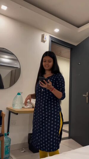 shivani sharma Instagram - Promotion available 🤑