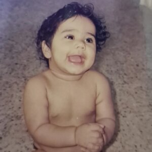 srimathi chimu Instagram - Baby me☺️

Naan Chinna Vayasula Nalla Saapduvenaam❤️😂

Enga Amma solluvaanga yaar thookiktaalum povenu... 😁aprom Thanni ah thiruppi Tub la ukaaravecha romba neram sirichite irpennu😂🥰 hehe!