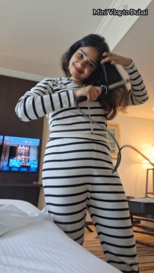 srimathi chimu Instagram - My last post about Dubai😂sry...Wait until I start Talking☺️😂 Should I also make vlogs?