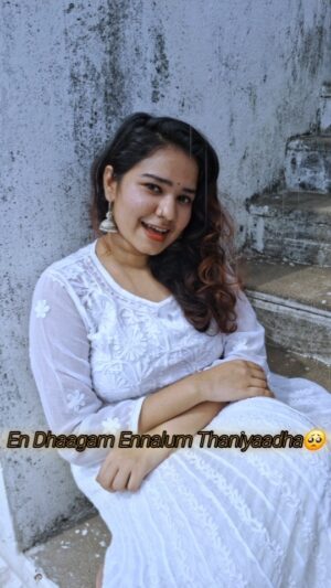 srimathi chimu Instagram - Loved the song so did a Tamil Version☺️ Drop a 💛 if u liked it !

Ps: Beautiful Lyrics by Appa🥺