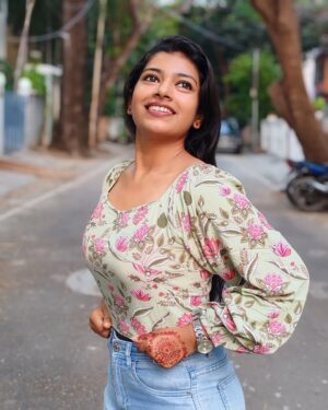 swetha kumar Instagram - No caption Needed💚🦋 @swethakumar_off 

#instagram #post #trending #swethakumar_off