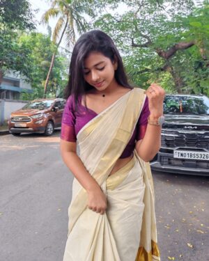 swetha kumar Instagram - Happy International Womens day🖤🦋✨ here we have some compilation my pics😍⚡Women will continue to shine, inspire, and break barriers #womensday #wishes #dofollow @swethakumar_off 

#trending #picoftheday #compilation #instagram #threads #swethakumar_off
