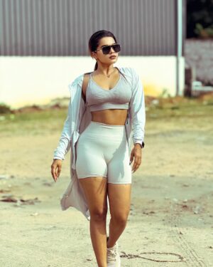 veena jessi Instagram - Be your own  Daddy , make your own Sugar 💪🏻

#postoftheday #gymmotivation #gymfits #fitnessmodel #gymlover #stayfit #indianmodel #tamilponnu #chennai #explorepage #trending